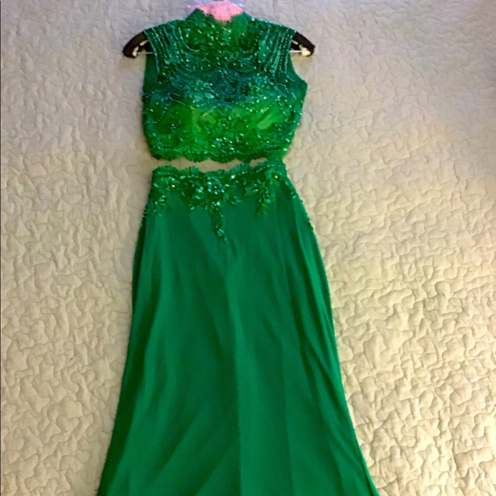 Kelly Green 2 piece sequin dress